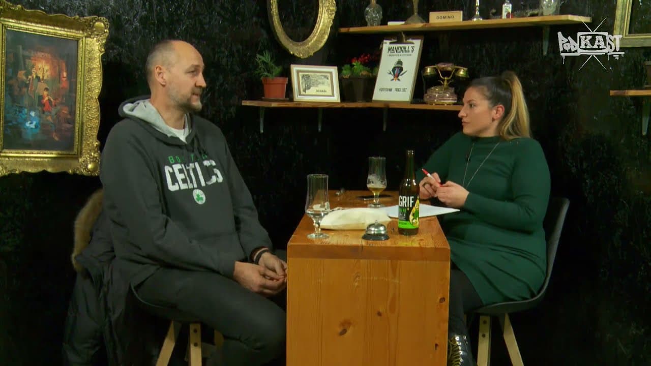 Dino Rađa - gradi kuću u Petrinji obitelji sa šestero djece