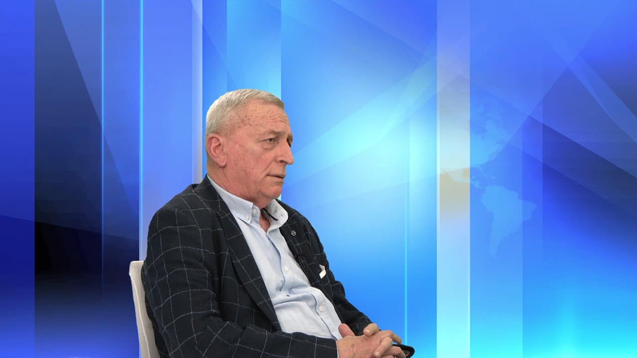 Crnogorski književnik Popović:  Crna Gora je pala pred klerikalnom revolucijom. C.Gora je kolonija
