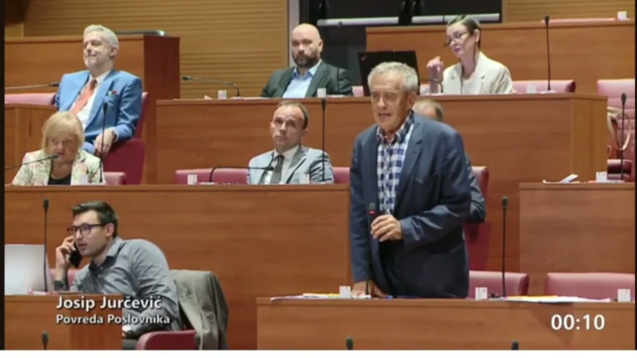 SKANDAL U SABORU PUPOVAC USPOREDIO THOMPSONA S BAJOM MALIM KNINDŽOM